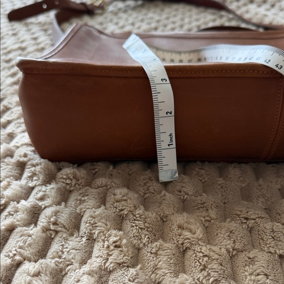 Coach Tan Leather Shoulder Bag - Picture 7 of 10
